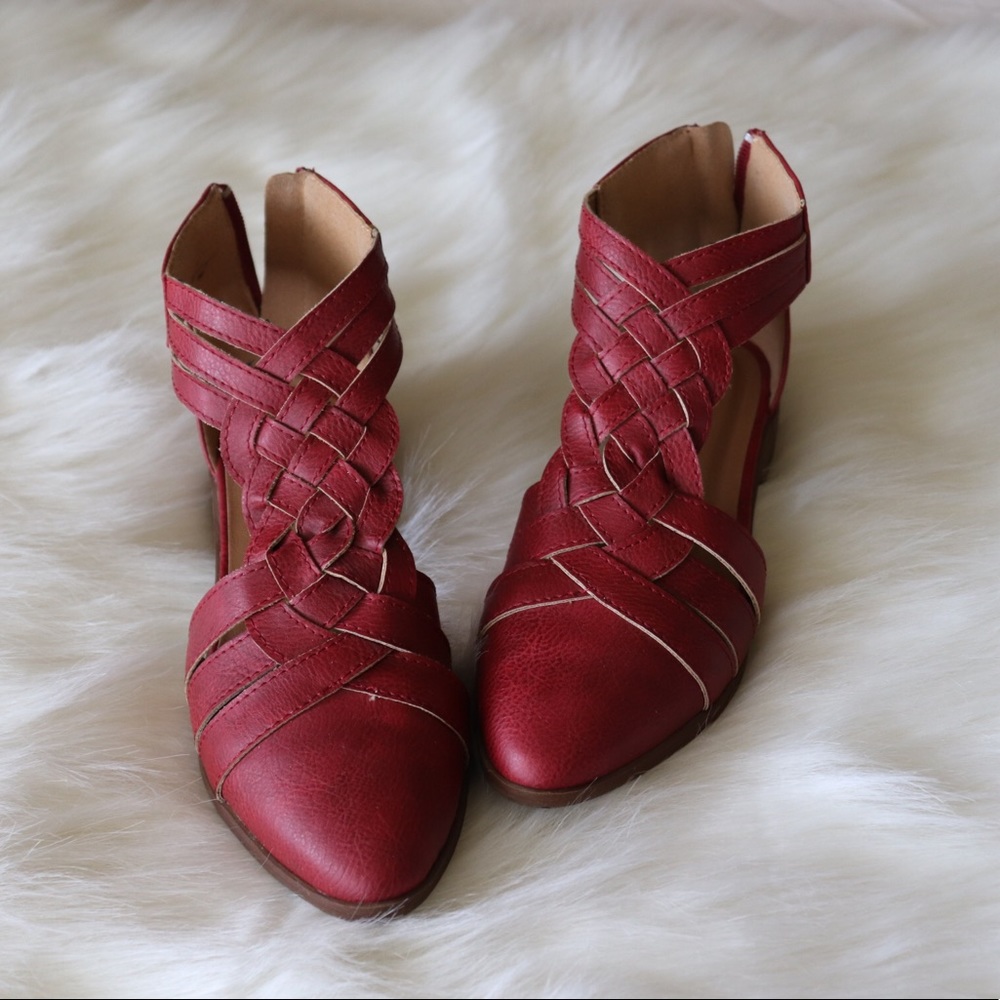 SOLD - Red Braided Flats ♥️